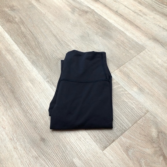 Navy Lululemon Wunder Under Crop - Picture 4 of 5